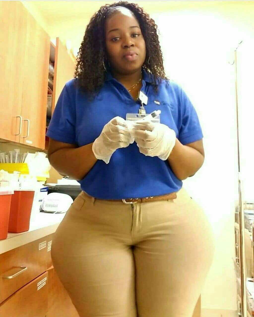 Read more about the article DOCTOR JENNIFER SUGAR MUMMY EAGER TO DATE A WILLING MAN IN KENYA